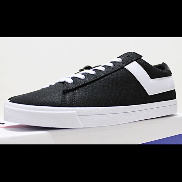 pony canvas shoes